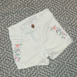 Gap White Jean Shorts with Pastel Floral Embroidery Size 18-24M